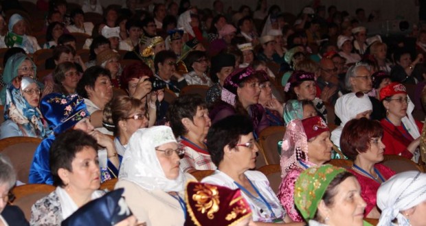 II Бөтендөнья татар хатын-кызлары форумы (фоторепортаж 2 кисәк)