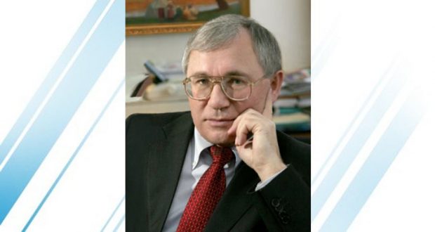 Писатель,  общественный и государственный деятель Разиль Валеев