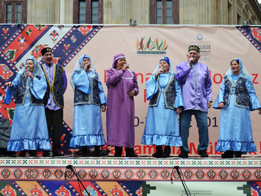 Народы России представили свою культуру на празднике Новруз в Баку