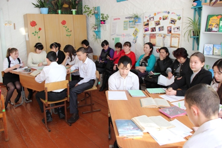 Күкрәнде мәктәбендә татар теле укытучыларының семинары