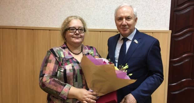 Альфие Миннулиной вручили высшую награду ВКТ — медаль “За большие заслуги перед татарским народом”