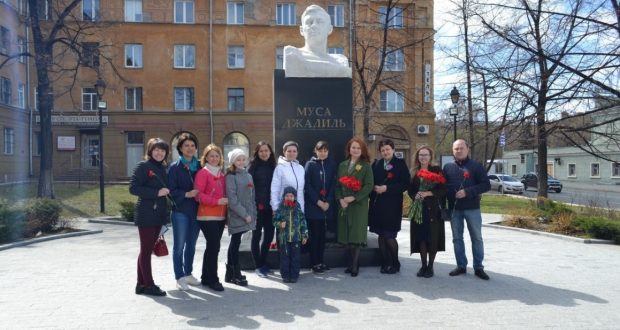 Активисты Конгресса татар Челябинской области почтили память Героя Советского Союза Мусы Джалиля 