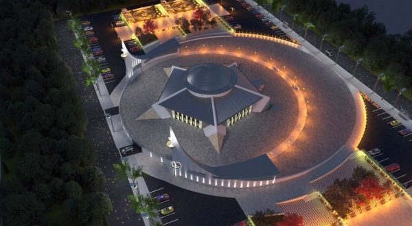 Mosque in the shape of a crescent appears in Turkey