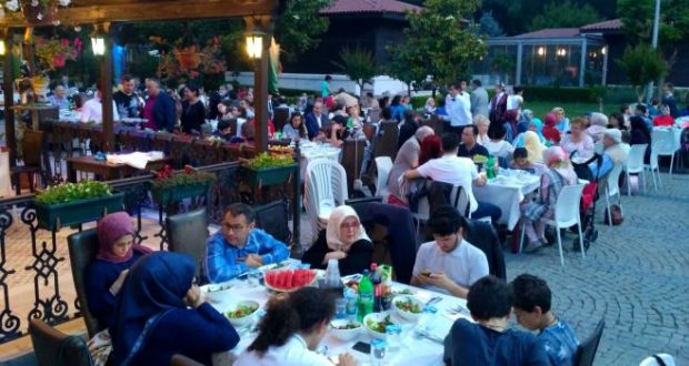 Истанбул татарлары ифтарга җыелды