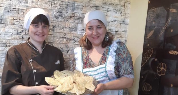 В городе Бердск Новосибирской области прошёл мастер-класс по приготовлению татарского блюда кыстыбый