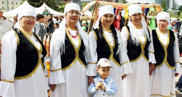 Төмән татарлары “Дуслык күпере” фестивалендә