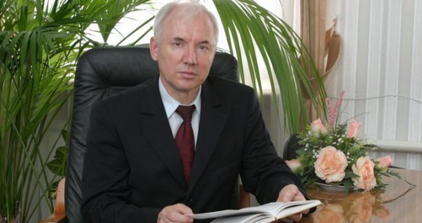 Руководитель Исполкома Всемирного конгресса татар Ринат Закиров отмечает 70-летие