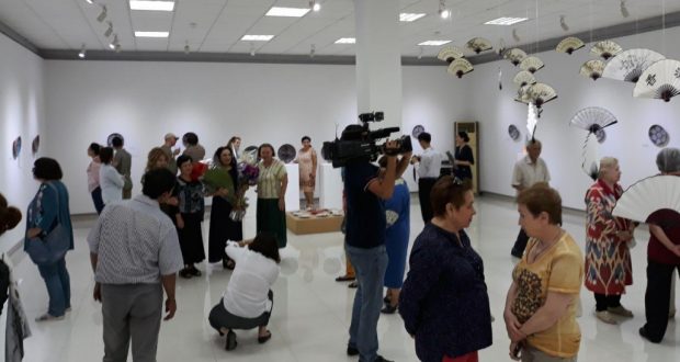 Выставка художника-керамиста и инсталлятора Назиры Кузиевой открылась в Ташкенте