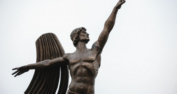 The first monument to Rudolf Nureyev opened in Tatarstan