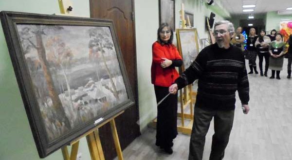 Тобольский центр сибирско-татарской культуры встретил гостей выставкой тобольского художника