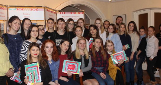 Молодежь Свердловска посетила Постпредство в Уральском регионе
