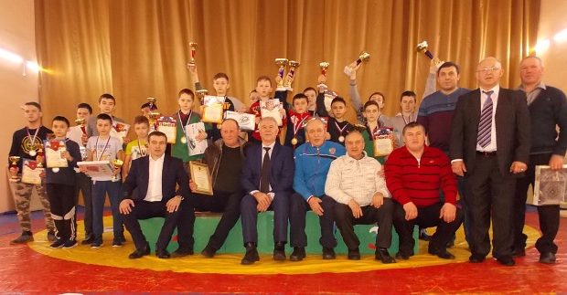 В Нижегородской области в честь открытия нового дома культуры прошел турнир борцов