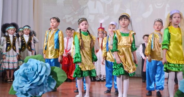 В Курганской области состоялся концерт национальных творческих коллективов и самодеятельных артистов