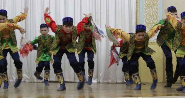 В Татарском культурном центре  Москвы состоялся концерт народного фольклорно-эстрадного ансамбля “Мишар”