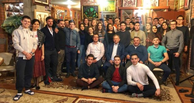 Депутат Государственной Думы Марат Бариев встретился с татарскими студентами Москвы
