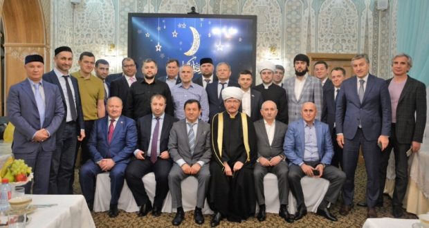 Iftar at the Moscow Cathedral Mosque  held