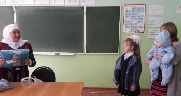 Союз мусульманок Татарстана дарит подарки верхнеуслонским детям