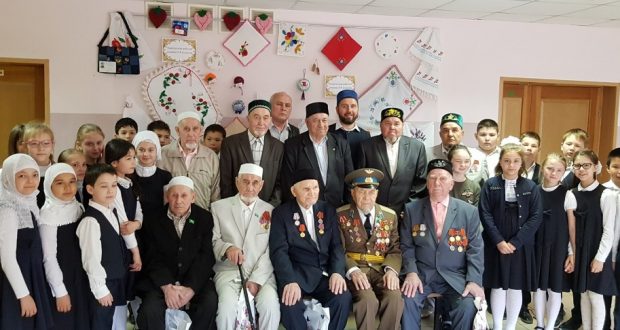 Ветераны встретились с учениками школы «Яктылык»