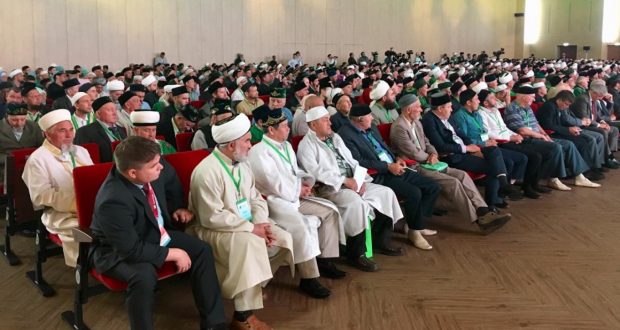 ФОТОРЕПОРТАЖ: X Бөтенроссия татар дин әһәлләре форумының пленар утырышы
