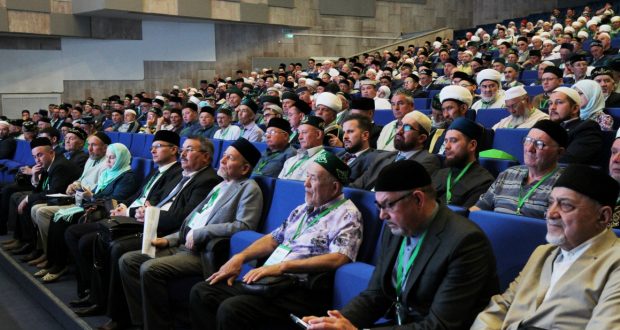 В Казани продолжается X Всероссийский форум татарских религиозных деятелей