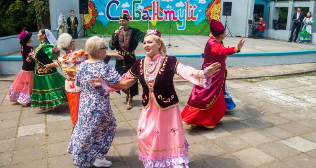 В парке Горького Минска отметили национальный праздник татар «Сабантуй»