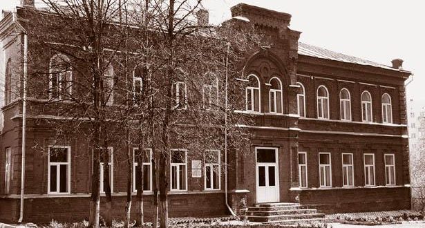 «Усмания»: от медресе к Татарской национальной гимназии