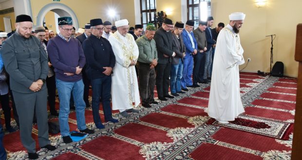 В Галеевской мечети прошел Курбан-байрам с участием Президента РТ