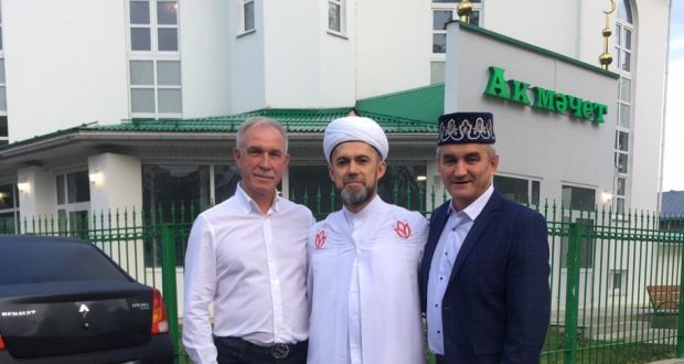 Сергей Морозов поздравил мусульман Ульяновской области с праздником Курбан-байрам