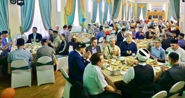 На Курбан-байрам татары Тюмени собрались вместе