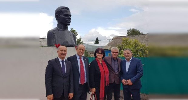The opening of the museum of Fatih Karim took place in the village of Aitovo