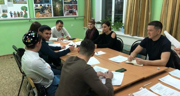 В Сургуте начал работу клуб по изучению разговорного татарского языка