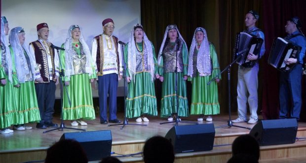 В Тобольске отметили День народного единства композицией “Гөрләшеп яшик әле” (“Давайте жить в радости”)