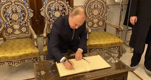 Путин Дамаскта дөньядагы иң борынгы мәчетләрнең берсендә булды