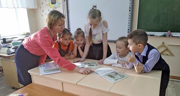 Ижауның 12нче мәктәбендә татар балаларын көтәләр