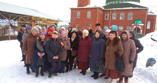 Для учащихся духовно-просветительских курсов провели экскурсию по мечетям Екатеринбурга и ближайших городов