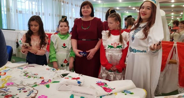 В г.Нижневартовске активистки общественной объединении татарских женщин «Ак калфак» организовали мастер-класс