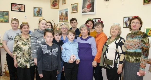 Менделеевск районында татар милли баш киемен әзерләү буенча мастер-класс узды