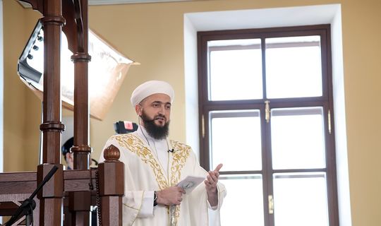 Mufti of Tatarstan Kamil Hazrat Samigullin congratulated on the occasion of Uraza Bairam