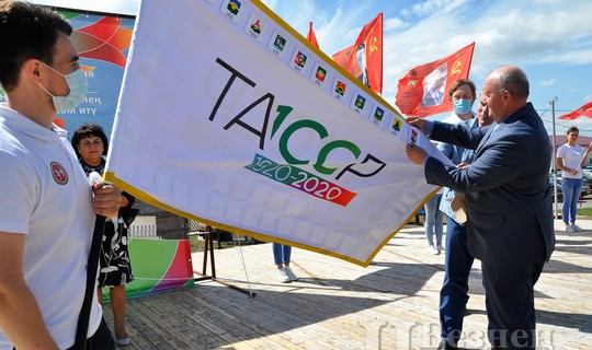 Эстафету флага 100-летия ТАССР черемшанцы встретили на велосипедах