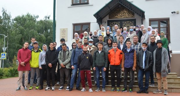 Стартовал юбилейный Х Форум мусульманской молодежи! Участники направились в Елабугу