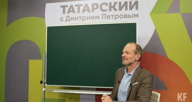 Эдуард Хайруллин сообщил о выходе «Татарского с Дмитрием Петровым» в виде учебника