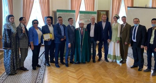 В Оренбурге открылась выставка, посвященная татарской культуре