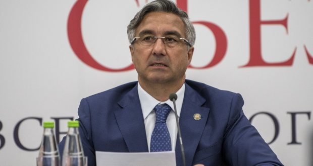 Васил Шәйхразыев депутат булып  сайланган милләттәшләребезне котлады