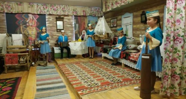 В Татарской гимназии № 65 Уфы состоялось открытие Историко-этнографического музея «Мирас»