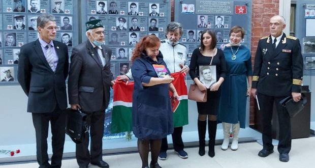 Постоянное представительство приняло участие в торжественном открытии выставки, посвященной памяти героев подводников АПЛ «К-8»