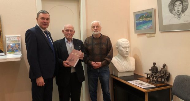 A meeting with  author of the book “Tatars on the banks of the Neva”