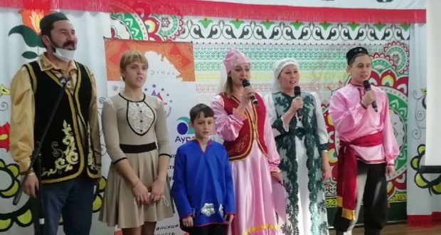 В Курганской области провели фестиваль национальных культур «Этник»