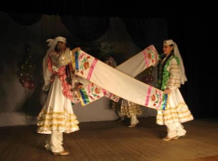 Межрегиональный фестиваль татарского национального танца “Әйлән-бәйлән”