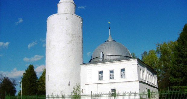 Kasimov Muslims hope that buildings of historic mosques will be transferred to believers