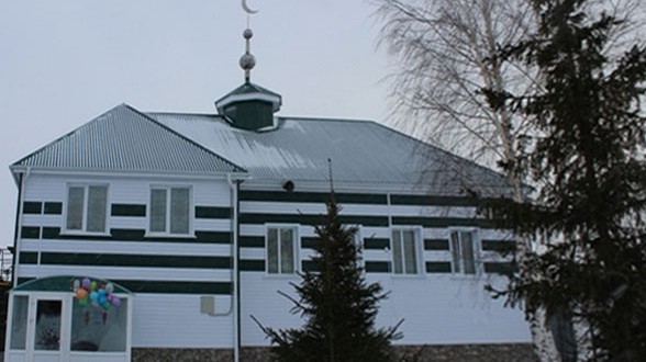 В селе Кзыл-Камыш открылась отреставрированная мечеть